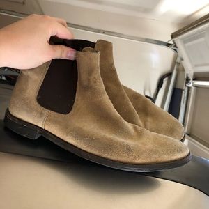 Chelsea boots